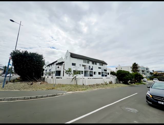 2 BEDROOM APARTMENT TO LET IN MELKBOSSTRAND CENTRAL